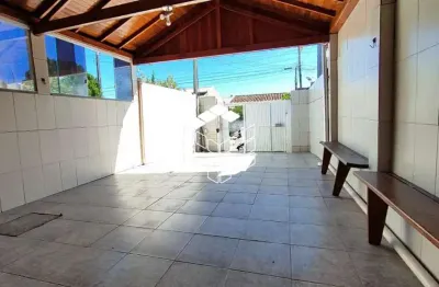 Casa com 2 quartos para alugar na rua tercilio tedesco, 492, forquilhas, são josé por r$ 2.390