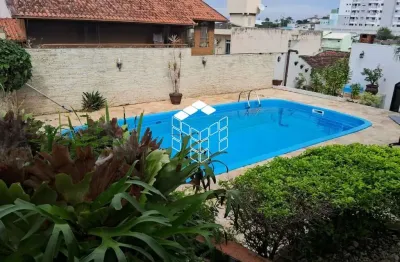 Casa com 4 quartos à venda na rua waldemar ouriques, 312, capoeiras, florianópolis por r$ 2.200.000