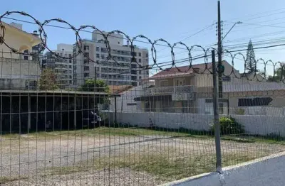 Terreno à venda na rua vereador batista pereira, 681, estreito, florianópolis por r$ 2.300.000