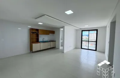 Apartamento com 2 quartos para alugar na rua xangrilá, 808, barreiros, são josé por r$ 3.500