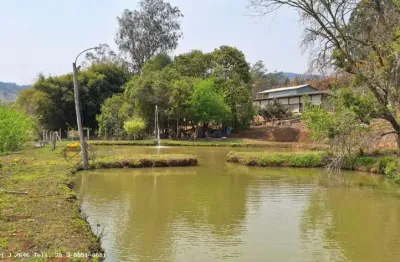 Sítio para venda em caldas, bom retiro, 3 dormitórios, 1 suíte, 2 banheiros, 3 vagas