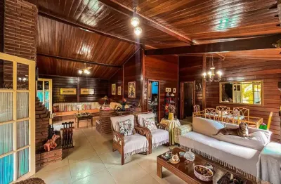 Casa 3 quartos à venda, 270 m² por R$ 1.200.000 - Algarve - Cotia/SP