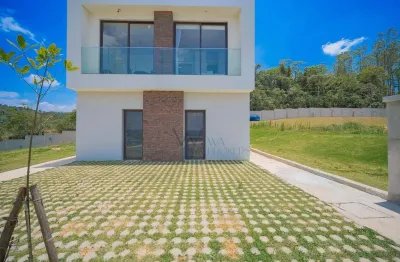 Casa com 3 Quartos à venda, 130 m² por R$ 990.000 - Jardim Atalaia - Cotia/SP