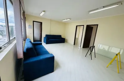 Conjunto comercial com portaria 24hrs no centro de curitiba