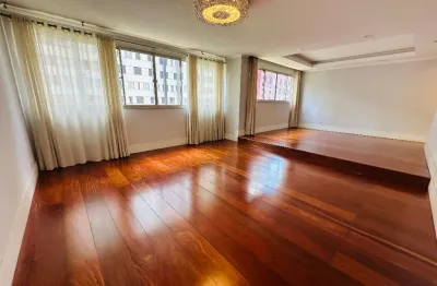 Apartamento semimobiliado 4 quartos (suíte) 2 vagas localização batel entre o água verde e centro !!