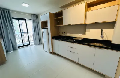 Apartamento com 2 quartos para alugar na Avenida República Argentina, 3165, Portão, Curitiba