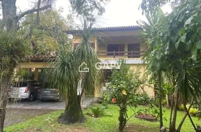 Casa espaçosa com 350 m² à venda por r$ 1.300.000 - badu /niterói/rj