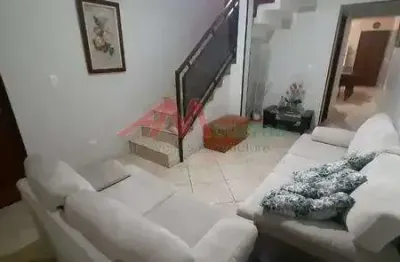 Este é o sobrado dos seus sonhos! localizado em alves dias - são bernardo do campo, este imóvel conta com uma área útil de 167.0m², o que proporciona muito espaço e conforto para você e sua família. c