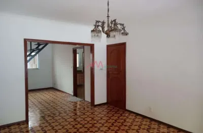 Sobrado em paulicéia, são bernardo do campo: 197.7m², 3 dormitórios, 1 suíte, 2 banheiros - venda r$760k, locação r$3.5k