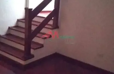 <p>este incrível sobrado está localizado em paulicéia, um dos bairros mais charmosos e tranquilos de são bernardo do campo. com uma área útil de 235.0m², este imóvel é perfeito para quem busca c