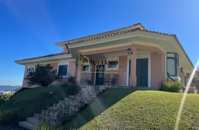 Casa de alto padrão -  em condomínio fechado à venda em rancho queimado/sc.