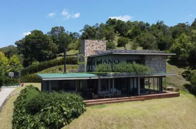 CASA com VISTA EXTRAORDINÁRIA á venda em condomínio fechado, RANCHO QUEIMADO SC