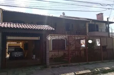 Casa com 4 quartos à venda na rua doutor décio martins costa, 129, vila eunice nova, cachoeirinha, 300 m2 por r$ 850.000