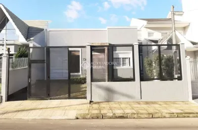 Casa com 3 quartos à venda na rua domingos dorivaldo thiesen, 724, parque da matriz, cachoeirinha, 130 m2 por r$ 689.000