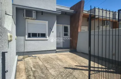 Casa com 2 quartos à venda na Rua Paquetá, 175, Parque da Matriz, Cachoeirinha, 100 m2 por R$ 286.200