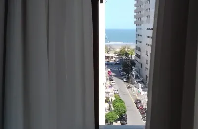 Apartamento de 1 dormitório 45m² na quadra da praia no boqueirão