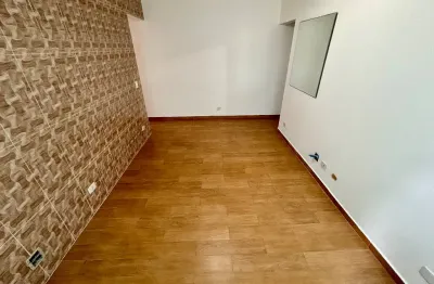 Apartamento de 2 dormitórios 80m² totalmente  reformado no marape