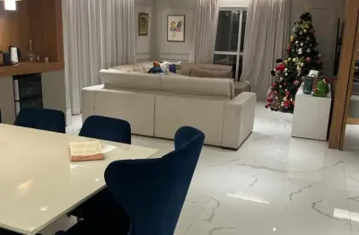Apartamento de 3 dormitórios 234m² no resindencial cap ferrat
