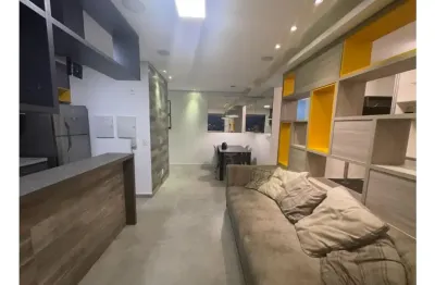 Apartamento de 1 dormitório 47m² no emirado semimobiliado