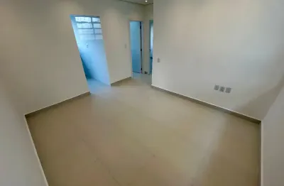 Apartamento de 2 dormitórios 60m² totalmente reformado no campo grande