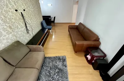 Apartamento de 3 dormitórios 110m² com dependencia 2 quadras da praia no embaré