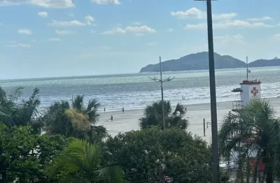 Apartamento de 2 dormitórios 80m²  frente mar no gonzaga  800mil
