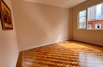 Apartamento de 2 dormitórios 90m² no boqueirão na quadra da praia