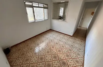 Apartamento de 1 dormitório 57m²,  2 quadras da praia na  pompeia