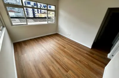 Apartamento de 3 dormitórios 111m² na quadra da praia no boqueirão