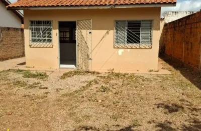 Casa com 3 quartos para alugar na Avenida Marginal A, Residencial Claúdio Marchetti, Cuiabá