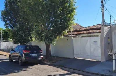 Casa com 4 quartos para alugar na Rua Doutor Áureo Lino da Silva, Boa Esperança, Cuiabá