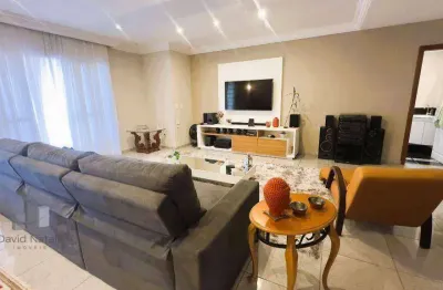 Apresento a você uma incrível cobertura duplex na mata da praia!