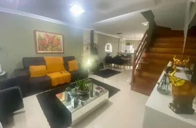Casa em condomínio fechado com 3 quartos à venda na vinte e oito, 155, parque das hortênsias, canela, 120 m2 por r$ 900.000