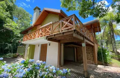 Casa com 3 quartos à venda na professora elvira apollo benetti, 4691, avenida central, gramado, 210 m2 por r$ 2.850.000