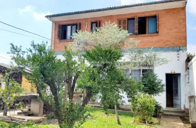 Casa com 3 quartos à venda na rua vinte e cinco de julho, 55, santa maria goretti, porto alegre, 292 m2 por r$ 699.990