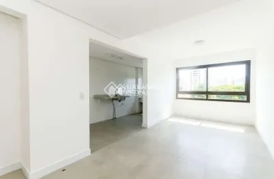 Apartamento com 2 quartos à venda na praça doutor gastão santos, 18, passo da areia, porto alegre, 64 m2 por r$ 670.000