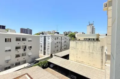 Apartamento com 2 quartos à venda na rua roque calage, 850, passo da areia, porto alegre, 60 m2 por r$ 515.000