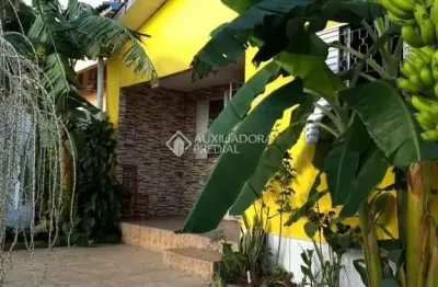 Casa com 2 quartos à venda na rua pindorama, 245, bela vista, alvorada, 195 m2 por r$ 380.000