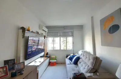 Apartamento com 2 quartos à venda na rua coronel fernando machado, 560, centro histórico, porto alegre, 70 m2 por r$ 390.000