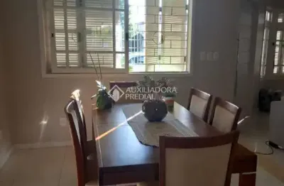 Casa com 4 quartos à venda na avenida salvador leão, 578, sarandi, porto alegre, 201 m2 por r$ 990.000