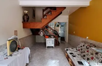 Casa com 3 quartos à venda na rua são carlos, 1193, floresta, porto alegre, 170 m2 por r$ 890.000