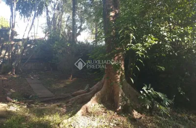 Terreno em condomínio fechado à venda na praça paulo de aragão bozano, 106, vila ipiranga, porto alegre, 360 m2 por r$ 750.000