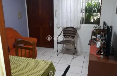 Apartamento com 2 quartos à venda na rua dos maias, 1419, rubem berta, porto alegre, 45 m2 por r$ 138.000