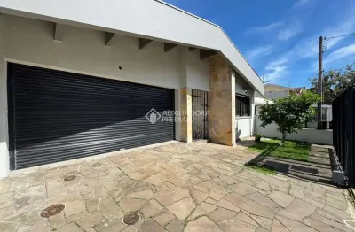 Casa com 3 quartos à venda na avenida doutor walter só jobim, 80, jardim lindóia, porto alegre, 255 m2 por r$ 1.290.000
