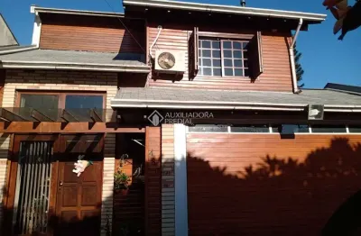 Casa com 4 quartos à venda na rua são borja, 480, sumaré, alvorada, 195 m2 por r$ 500.000