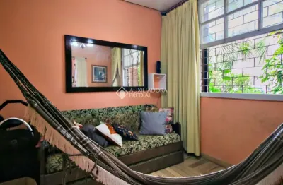 Casa com 2 quartos à venda na rua marquês de alegrete, 246, são joão, porto alegre, 190 m2 por r$ 1.000.000