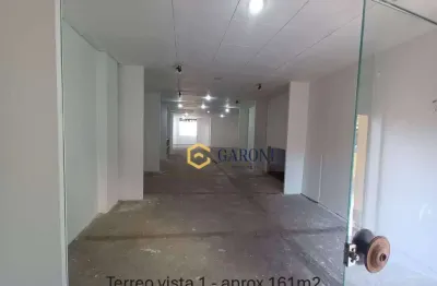 Prédio comercial 260m2, testada de 5,3 m e 4 vagas de garagem, 1 piso terreo e mais 3 andares no fundo terreno em declive, para locaçáo na heitor pent