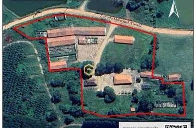 Sítio espetacular à venda com múltiplas construções em itu