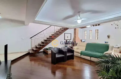 Casa com 3 quartos à venda na Rua Barra do Chapéu, Vila Romana, São Paulo