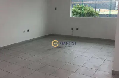 Barracão / Galpão / Depósito com 4 salas para alugar na Rua Camacam, Vila Anastácio, São Paulo